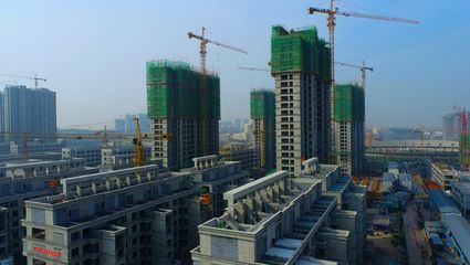 丹河藍灣項目建設穩步推進，多棟住宅樓陸續封頂